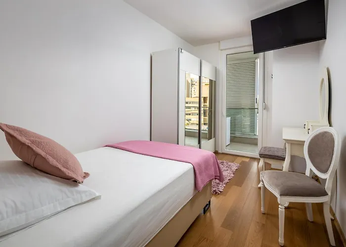 Luxury Apartment Azure