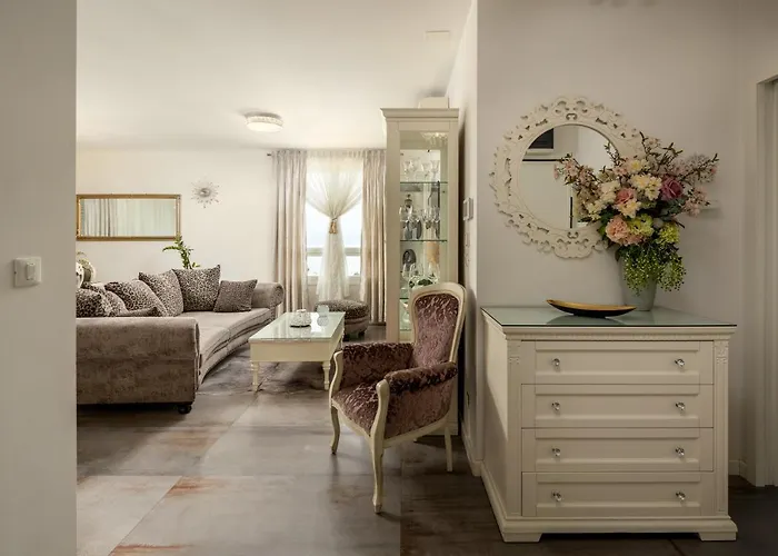 Luxury Apartment Azure
