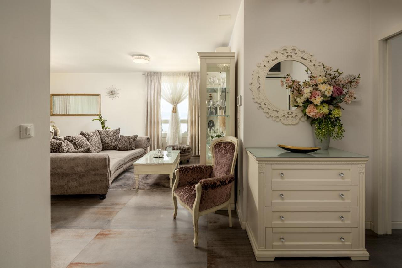 Luxury Azure Appartamento *